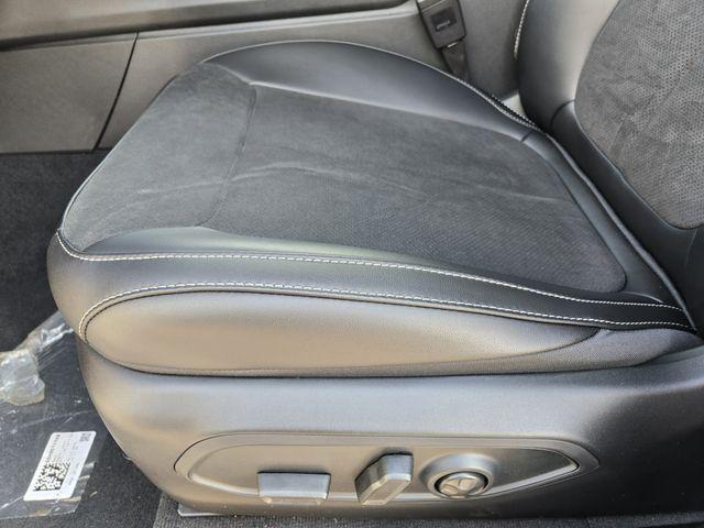 new 2025 Jeep Grand Cherokee car, priced at $39,423