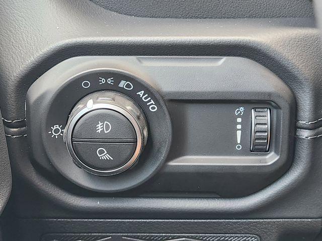 new 2025 Jeep Gladiator car, priced at $46,590