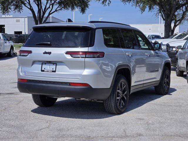new 2025 Jeep Grand Cherokee car, priced at $40,319