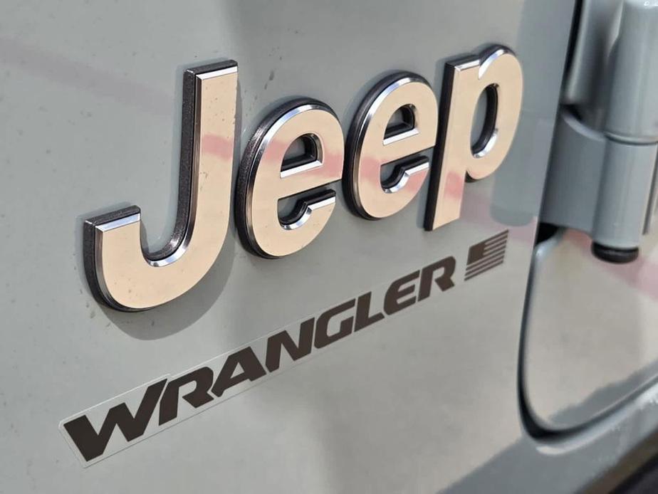 new 2024 Jeep Wrangler car, priced at $57,960