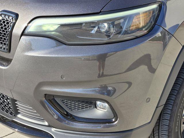 used 2023 Jeep Cherokee car, priced at $27,570