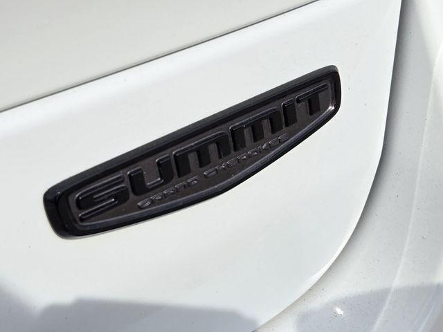 new 2025 Jeep Grand Cherokee car, priced at $66,830