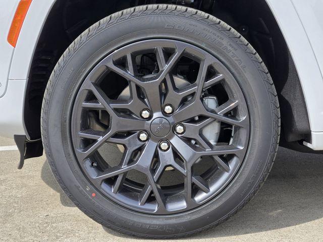 new 2025 Jeep Grand Cherokee car, priced at $66,830