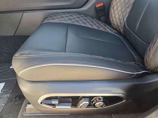 new 2025 Jeep Grand Cherokee L car, priced at $69,175