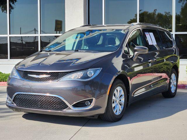 used 2018 Chrysler Pacifica car, priced at $14,552