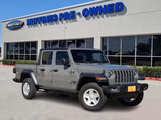 used 2020 Jeep Gladiator car, priced at $27,139