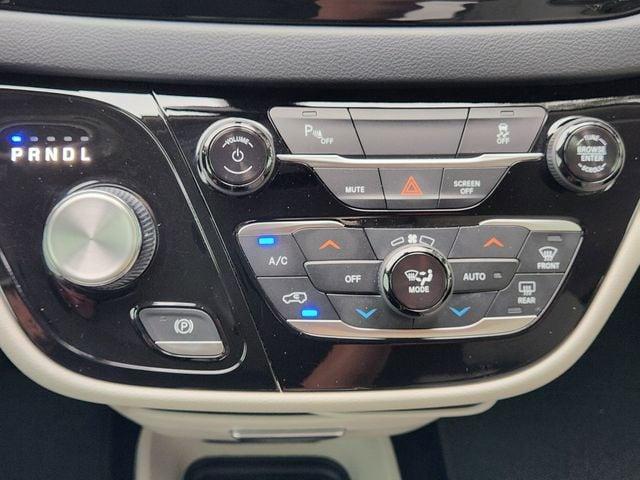 used 2018 Chrysler Pacifica Hybrid car, priced at $21,665