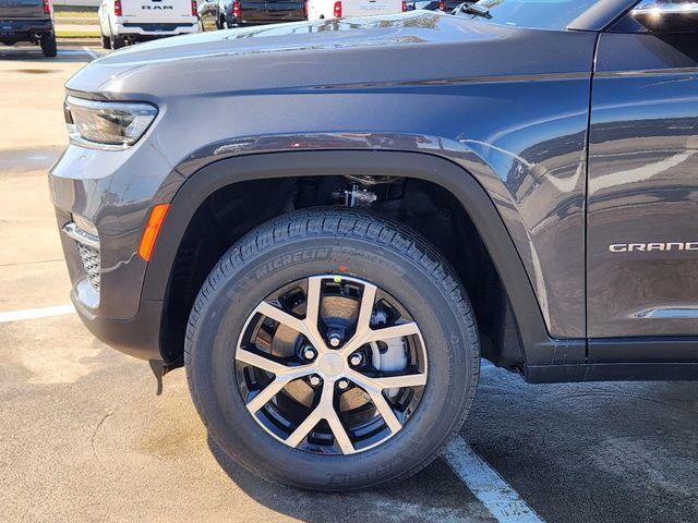 new 2025 Jeep Grand Cherokee car, priced at $39,495