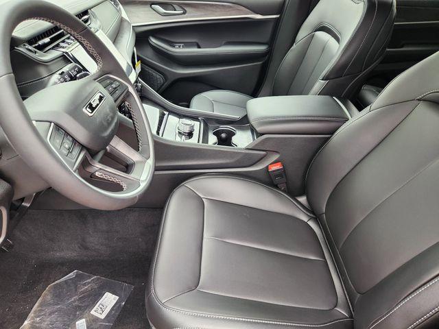 new 2025 Jeep Grand Cherokee L car, priced at $48,397