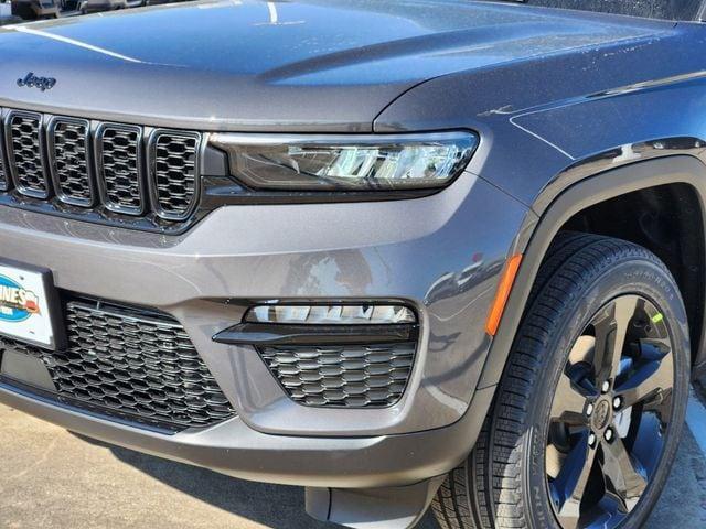 new 2025 Jeep Grand Cherokee car, priced at $44,560