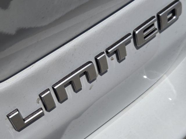 new 2025 Jeep Grand Cherokee car, priced at $38,786