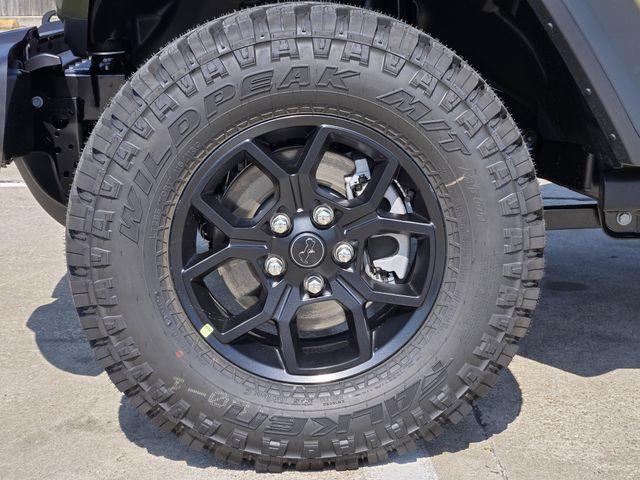 new 2025 Jeep Wrangler car, priced at $43,224