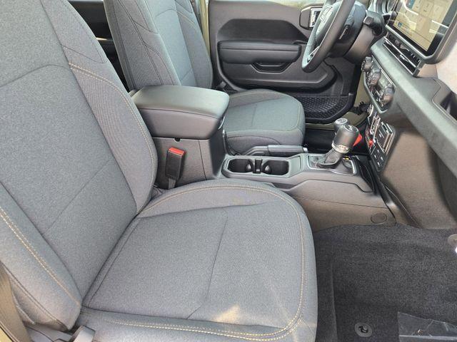 new 2025 Jeep Wrangler car, priced at $43,224