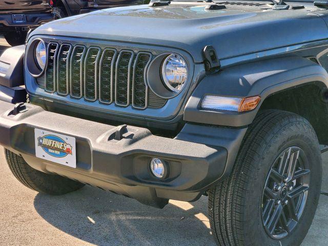 new 2025 Jeep Wrangler car, priced at $45,457