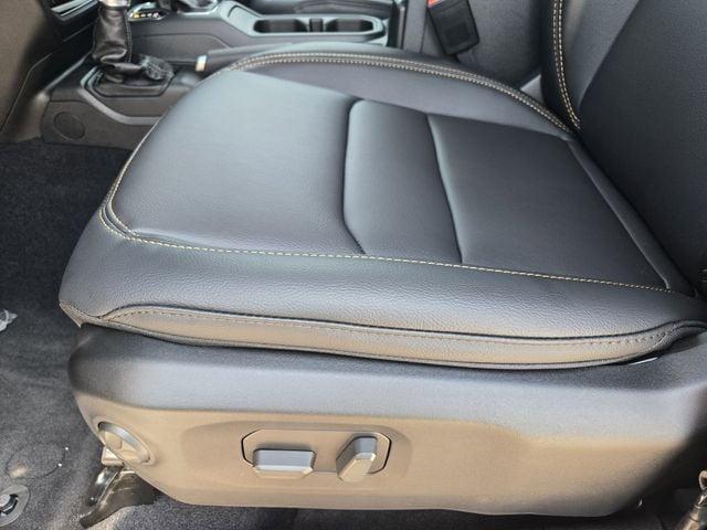 new 2025 Jeep Gladiator car, priced at $46,590