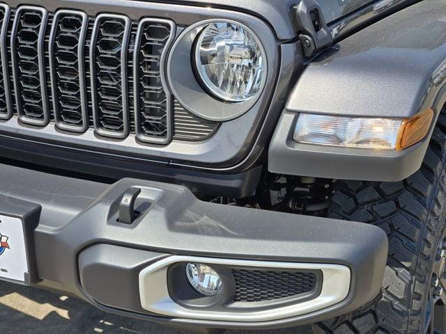 new 2025 Jeep Gladiator car, priced at $46,590