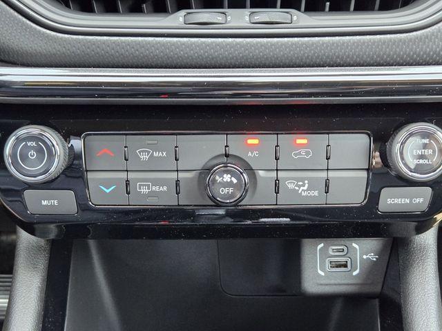 new 2025 Jeep Compass car, priced at $28,244