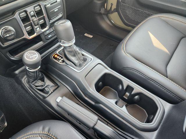 new 2025 Jeep Gladiator car, priced at $42,699