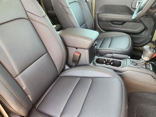 new 2025 Jeep Gladiator car, priced at $42,699