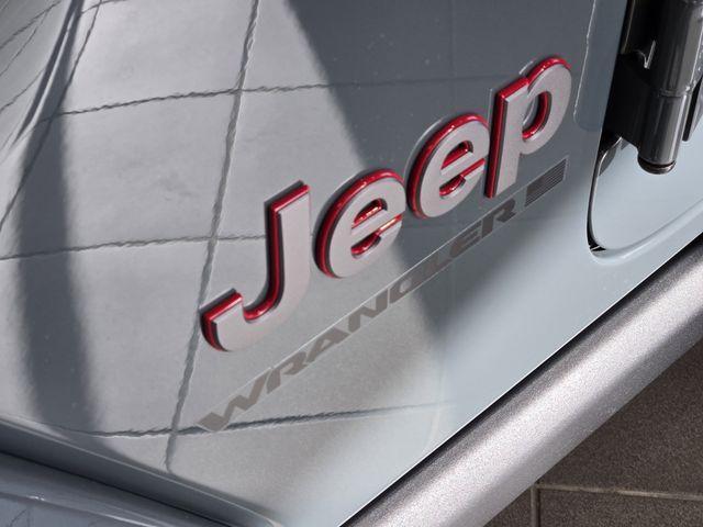 new 2025 Jeep Wrangler car, priced at $62,108
