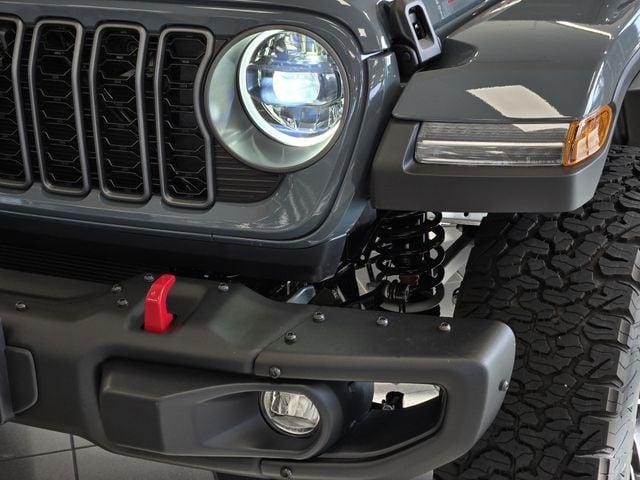 new 2025 Jeep Wrangler car, priced at $62,108