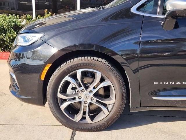 used 2022 Chrysler Pacifica car, priced at $35,991