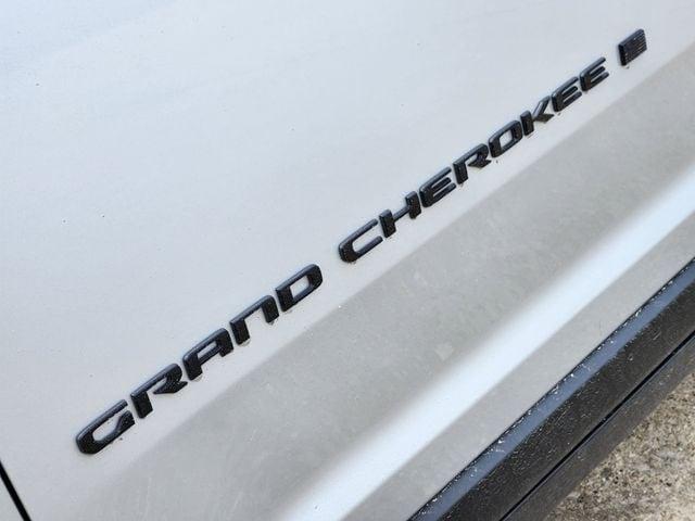 new 2025 Jeep Grand Cherokee car, priced at $38,780