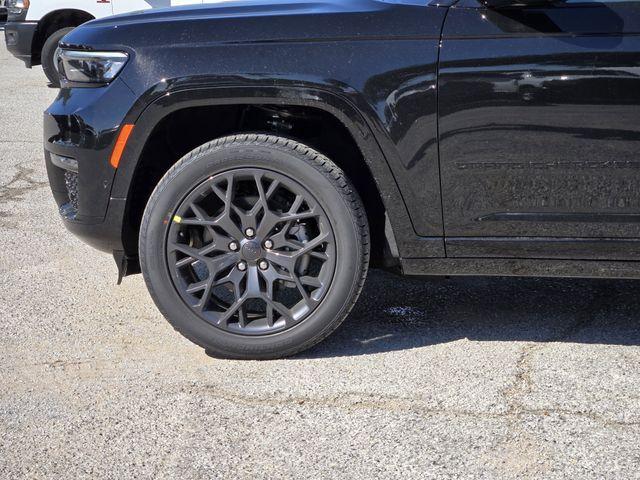 new 2025 Jeep Grand Cherokee L car, priced at $69,175