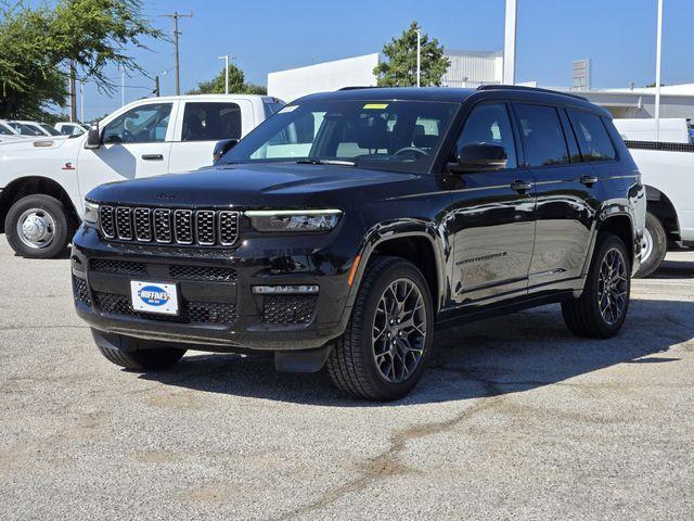 new 2025 Jeep Grand Cherokee L car, priced at $69,175