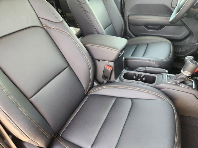 new 2025 Jeep Gladiator car, priced at $43,474