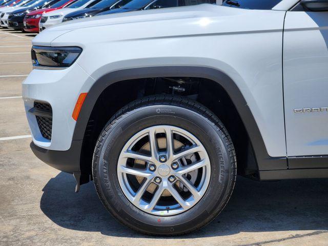 new 2025 Jeep Grand Cherokee car, priced at $34,302