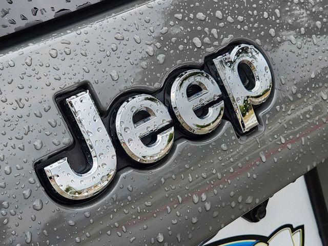 used 2022 Jeep Cherokee car, priced at $26,070