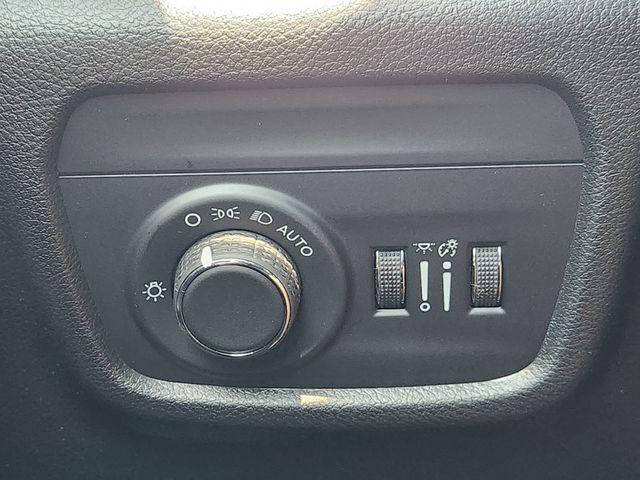 new 2025 Jeep Grand Cherokee car, priced at $38,780