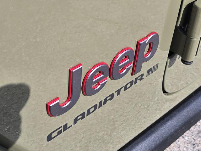 new 2025 Jeep Gladiator car, priced at $54,723