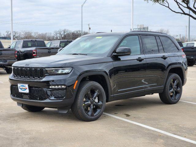 new 2025 Jeep Grand Cherokee car, priced at $51,405