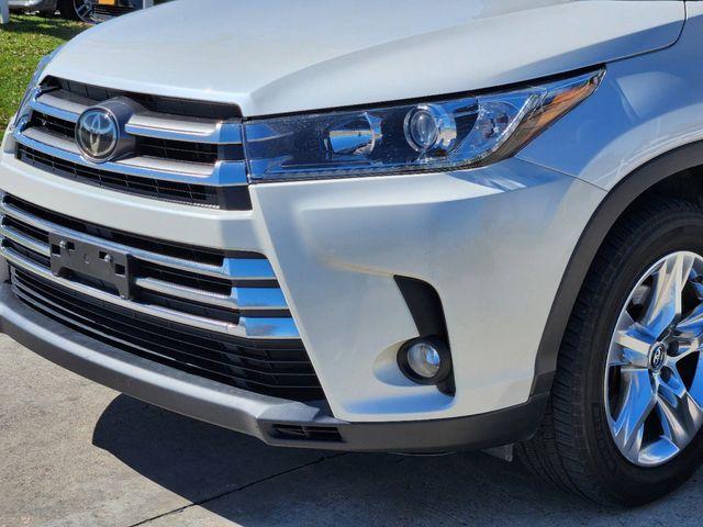 used 2017 Toyota Highlander car, priced at $21,991