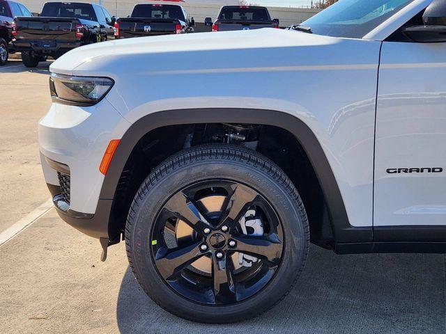 new 2025 Jeep Grand Cherokee L car, priced at $48,411