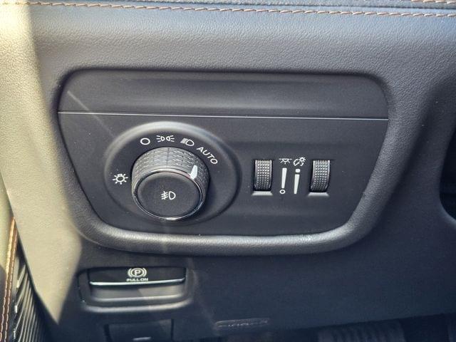 new 2025 Jeep Grand Cherokee L car, priced at $68,580