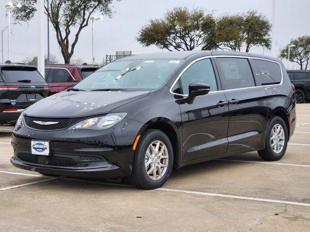 new 2025 Chrysler Voyager car, priced at $38,522