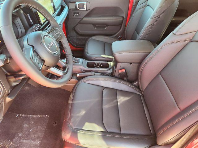 new 2025 Jeep Gladiator car, priced at $46,590