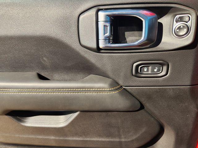 new 2025 Jeep Gladiator car, priced at $46,590