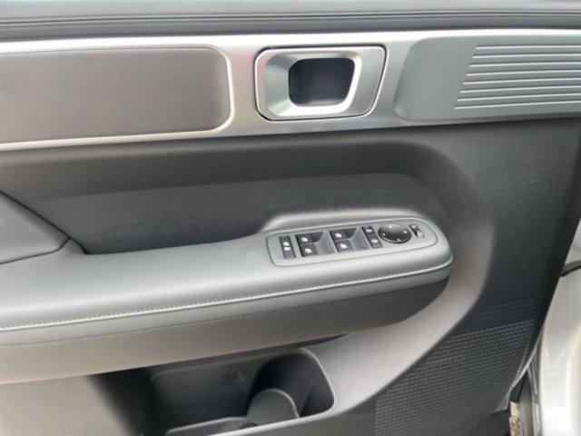 new 2025 Hyundai Santa Fe car, priced at $37,288