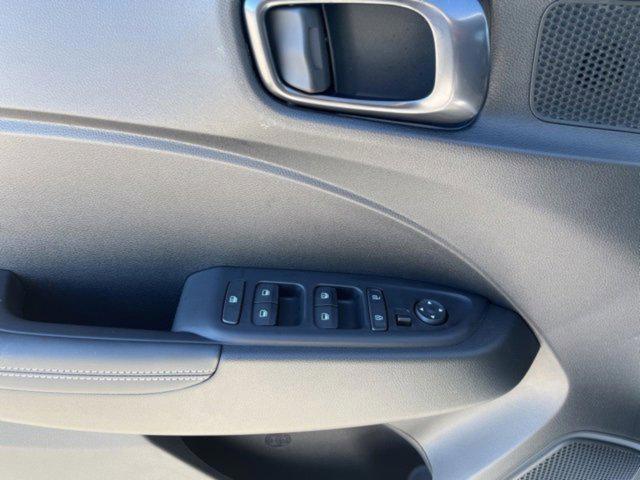 new 2025 Hyundai Venue car, priced at $24,614