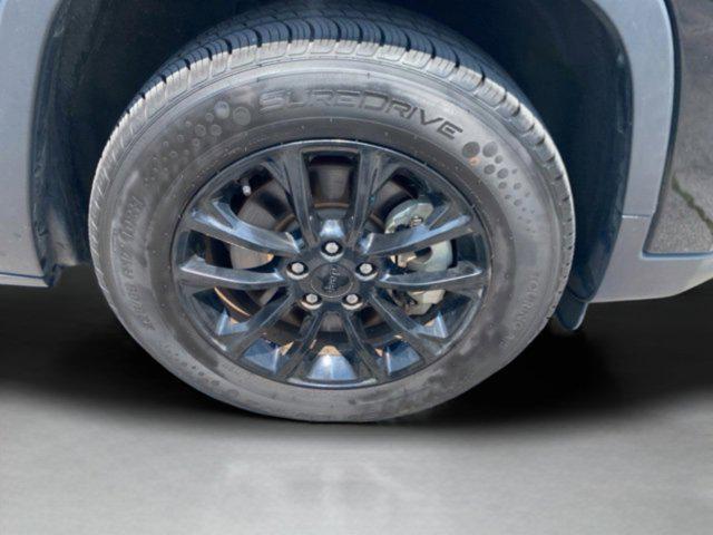 used 2023 Jeep Cherokee car, priced at $19,390