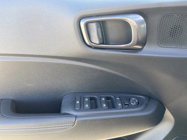 new 2025 Hyundai Venue car, priced at $24,644