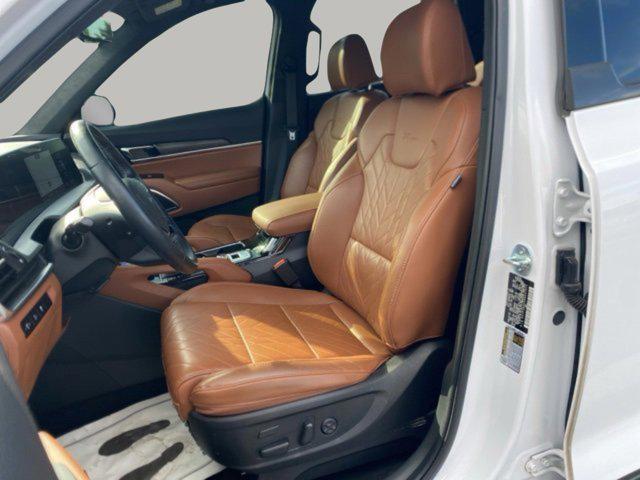 used 2024 Kia Telluride car, priced at $43,702