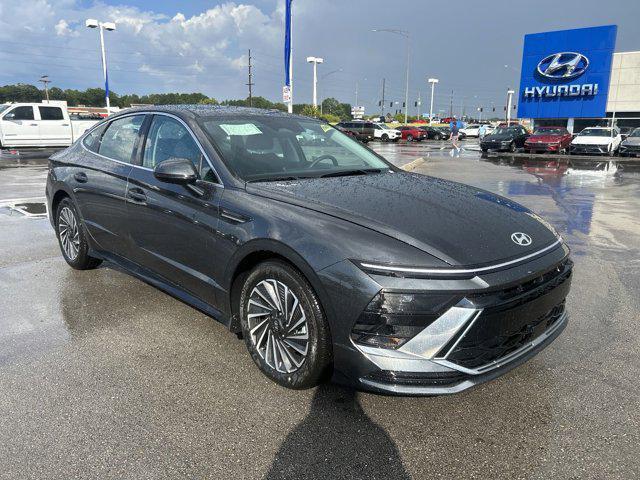 new 2024 Hyundai Sonata Hybrid car, priced at $30,554