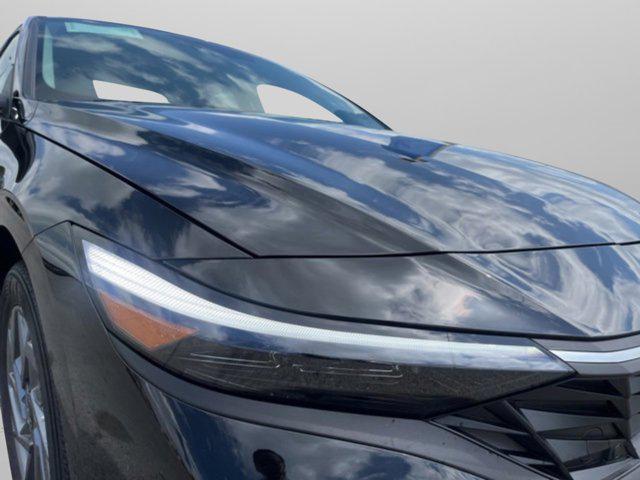 new 2025 Hyundai ELANTRA HEV car, priced at $26,333