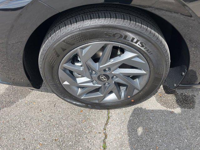 new 2025 Hyundai ELANTRA HEV car, priced at $26,333