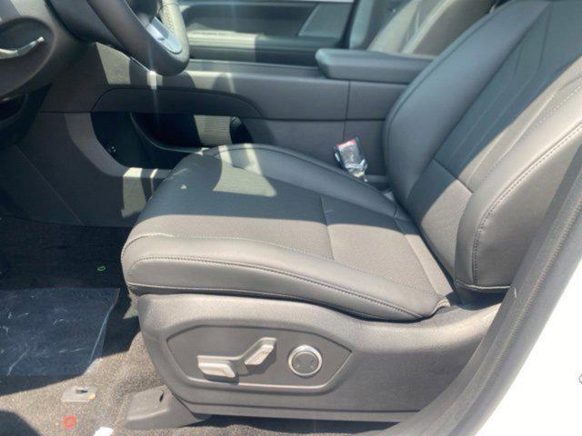 new 2025 Hyundai Santa Fe car, priced at $40,982